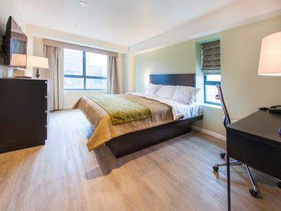 Comfort Inn & Suites - Kew Gardens Near La Guardia Airport Ню Йорк Екстериор снимка