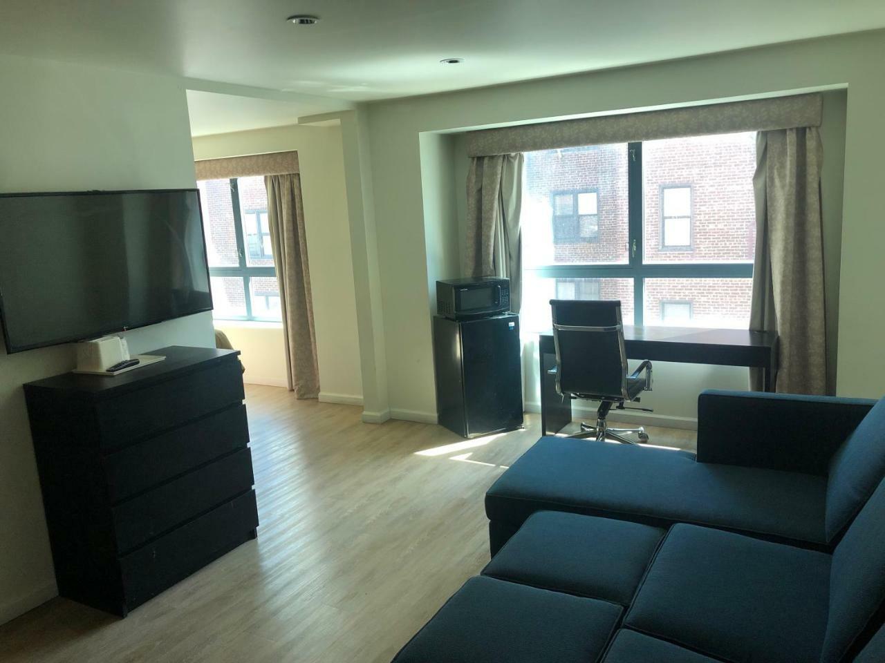 Comfort Inn & Suites - Kew Gardens Near La Guardia Airport Ню Йорк Екстериор снимка